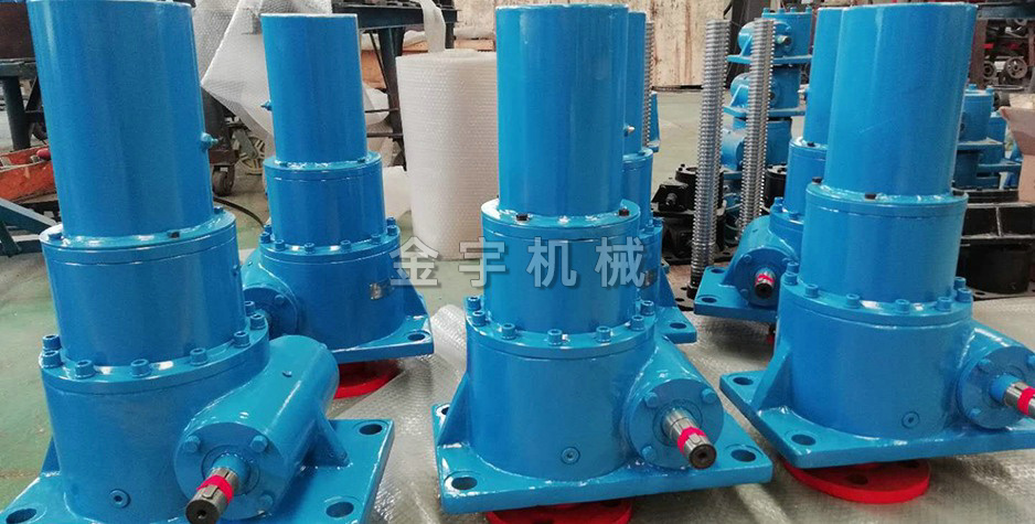 滾珠(zhu)絲杠升(shēng)降機